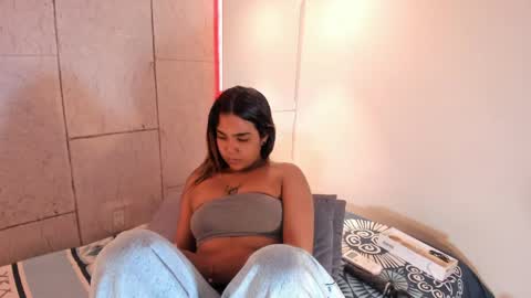 Anna online show from March 18, 12:11 pm