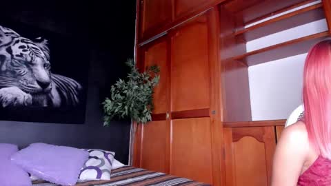 Snapshot of anahi__18 chatting on September 13, 5:43 am Anahi online show from September 13, 5:43 am