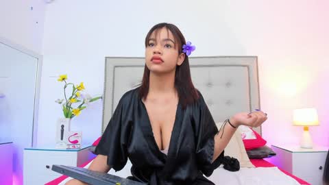 Anahi Rivera online show from February 5, 11:55 am