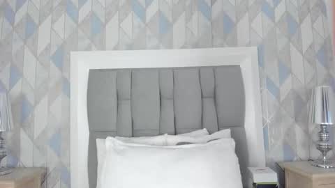   online show from October 26, 11:33 am