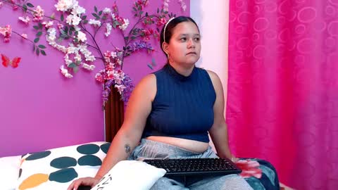 Snapshot of analdeepalejandra18 chatting on February 22, 7:14 pm analdee online show from February 22, 7:14 pm