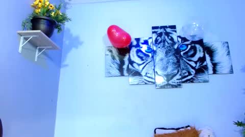 Snapshot of analia_01 chatting on February 15, 4:56 pm Analia online show from February 15, 4:56 pm