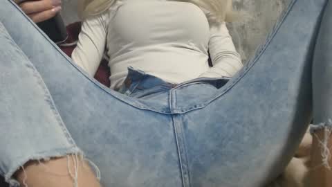 Snapshot of analove200 chatting on January 31, 3:00 pm analove200 online show from January 31, 3:00 pm