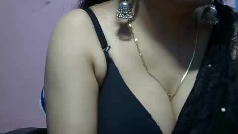 Snapshot of anamika794088 chatting on March 4, 1:49 pm anamika794088 online show from March 4, 1:49 pm