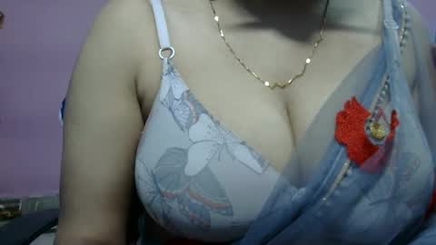 Snapshot of anamika794088 chatting on February 22, 11:46 am anamika794088 online show from February 22, 11:46 am