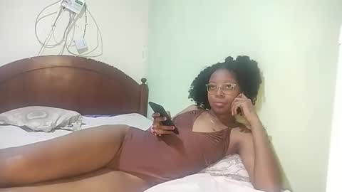 Snapshot of ananablossomo chatting on October 14, 5:54 am Ananablossomo online show from October 14, 5:54 am