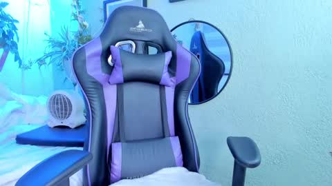 ana online show from December 15, 11:23 am