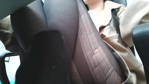   online show from February 5, 11:47 am