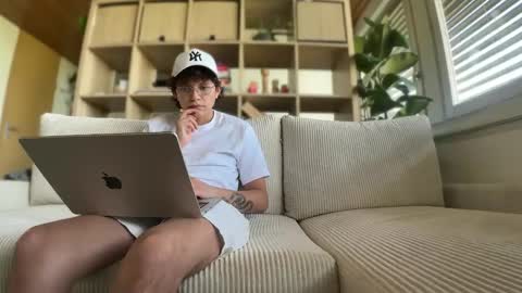 Snapshot of anddres_boss chatting on September 16, 12:29 pm Tell Me ANDRESS ----- online show from September 16, 12:29 pm