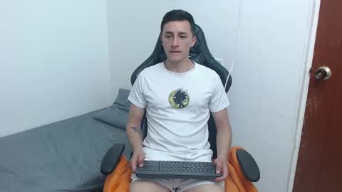 AnddyFetiish online show from February 21, 12:05 am