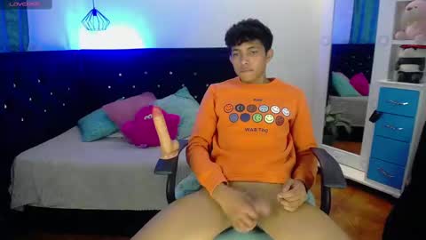 Snapshot of anderhot_ chatting on March 11, 9:26 pm ANDER online show from March 11, 9:26 pm