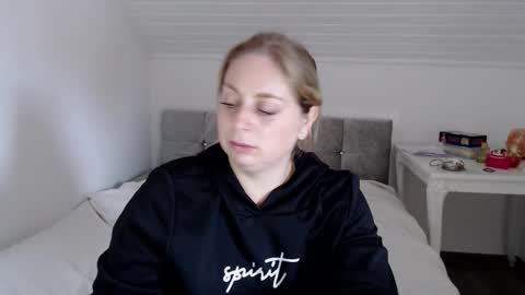 Andorphin online show from October 9, 9:26 am