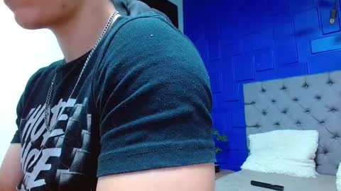 Snapshot of andre_parker chatting on February 25, 8:00 pm Andre Parker online show from February 25, 8:00 pm