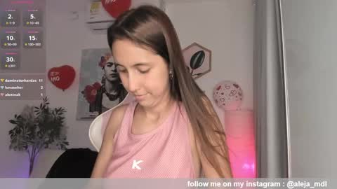 Snapshot of andre_sky_ chatting on February 9, 11:15 pm A l e online show from February 9, 11:15 pm