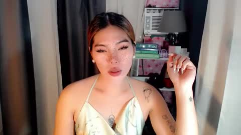 andrea06121998 online show from April 16, 6:08 pm