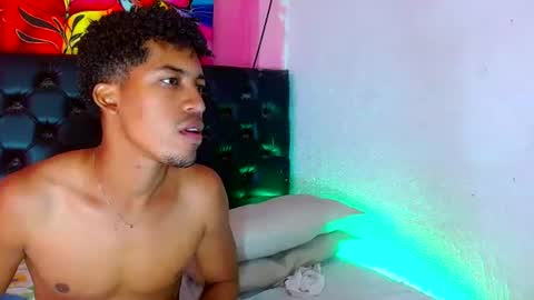 andrea andres couplehot online show from December 21, 10:43 am