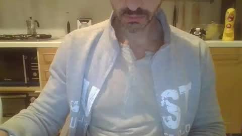 andrea_feetlover online show from December 1, 6:11 am