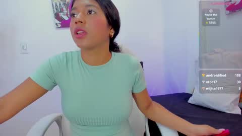 Andrea online show from September 9, 1:33 pm