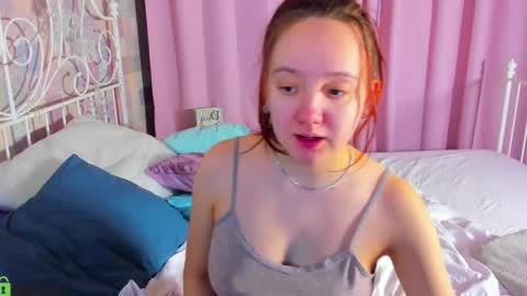 Andrea hereGMT7Mon Tue Wen ThFri Sat Su 0300am-0900am. online show from February 3, 1:02 am