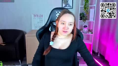 Andrea hereGMT7Mon Tue Wen ThFri Sat Su 0300am-0900am. online show from April 18, 12:45 am