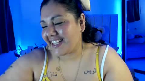 andreaakinky online show from October 12, 9:13 am