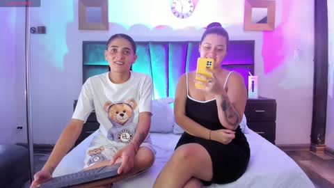 Andrea  Karina online show from December 10, 12:05 pm