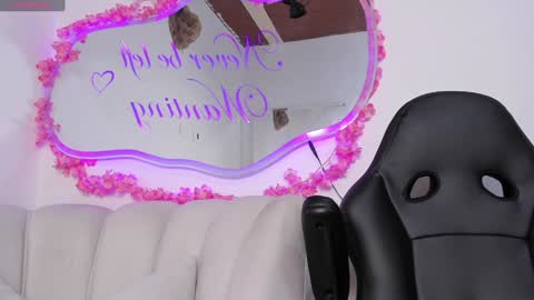 Andrea online show from January 30, 1:20 pm