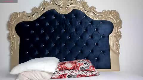 Andrea Russo online show from October 31, 1:33 pm