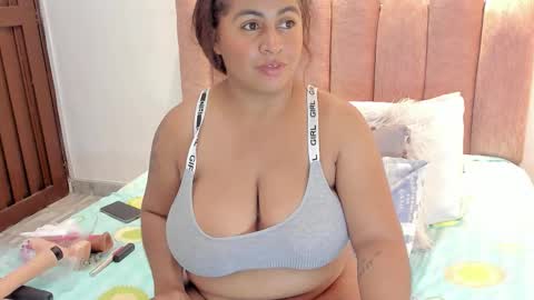 A n d r  e a S w e e t  online show from December 2, 8:18 pm