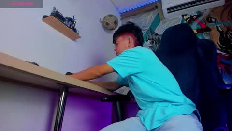 andree_kamado online show from September 11, 4:36 am