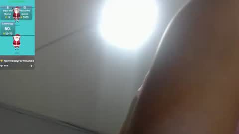 Andreina  online show from December 21, 11:45 pm