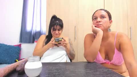 Snapshot of andreitatruji chatting on October 18, 5:39 pm yudith online show from October 18, 5:39 pm