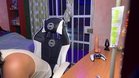 Andre Labuda online show from October 7, 4:30 am