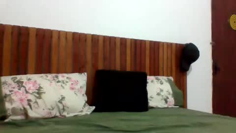 andreloko123 online show from October 16, 2:11 am