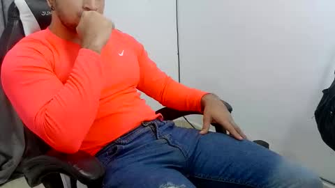 andres180950734 online show from April 14, 10:02 pm
