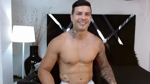 Snapshot of andres_clark chatting on February 19, 6:00 pm insta andres clark online show from February 19, 6:00 pm