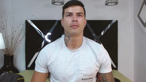 Snapshot of andres_clark chatting on March 12, 6:22 pm insta andres clark online show from March 12, 6:22 pm