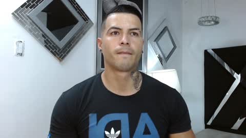 Snapshot of andres_clark chatting on February 6, 5:40 pm insta andres clark online show from February 6, 5:40 pm