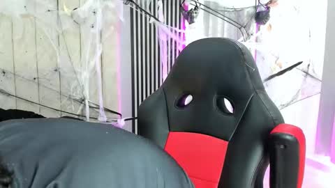 andres_cream online show from October 24, 1:23 pm