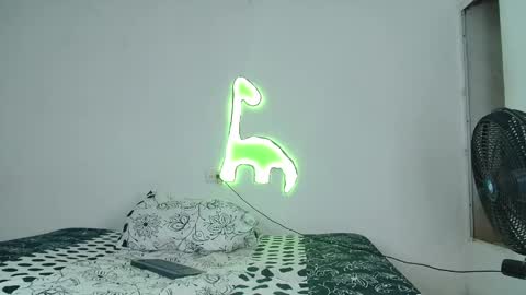 andres_santos777 online show from April 14, 9:51 pm