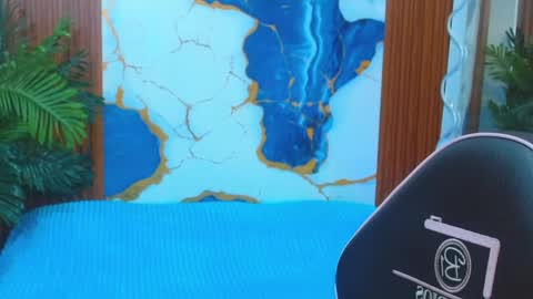 andres_tay online show from April 24, 2:46 am