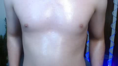 andres_tay online show from May 10, 2:51 am
