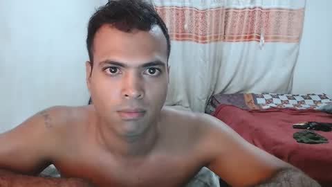 Snapshot of andresfern chatting on February 2, 12:30 am ANDRES online show from February 2, 12:30 am