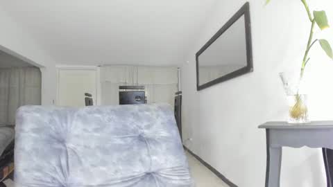 Snapshot of andresgiraldo1 chatting on January 19, 12:38 am Isa --------- online show from January 19, 12:38 am