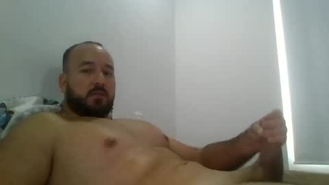 andressx06 online show from May 2, 3:51 pm