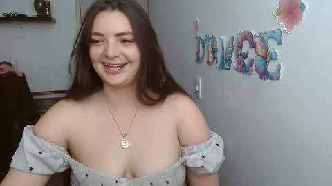andrew128575 online show from September 9, 6:52 pm