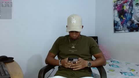 Snapshot of andrew_ag chatting on January 2, 10:44 pm Andrew G online show from January 2, 10:44 pm