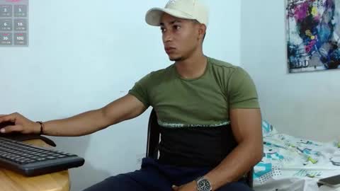 Snapshot of andrew_ag chatting on February 27, 12:12 pm Andrew G online show from February 27, 12:12 pm