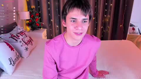 Snapshot of andrew_clar chatting on December 16, 1:32 pm Andrew online show from December 16, 1:32 pm