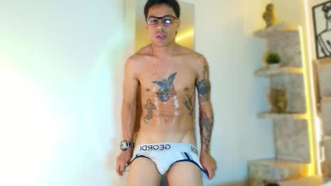 andrew_haalls online show from December 20, 12:17 am